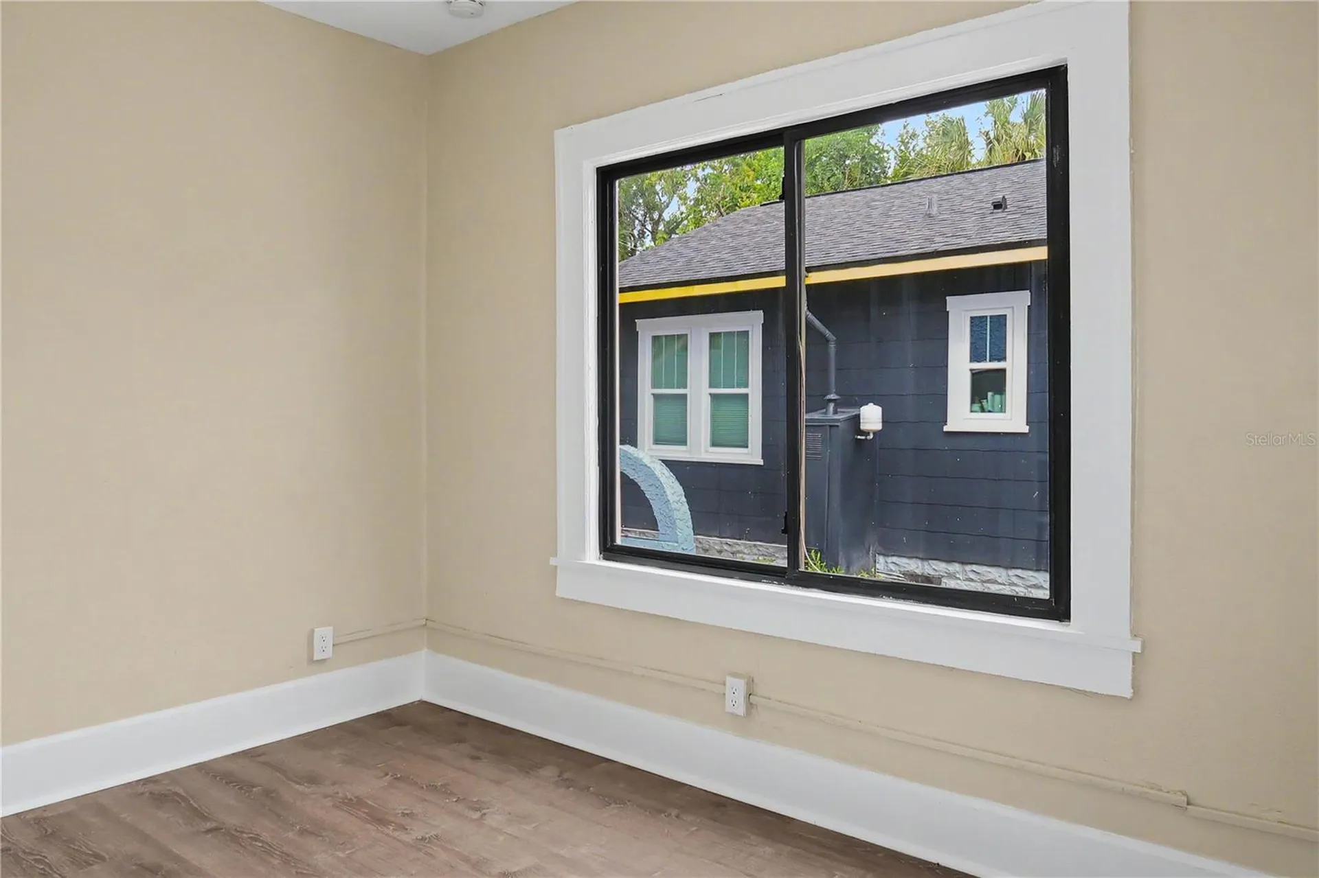 526 Kirkwood Terrace N St Petersburg FL 33701