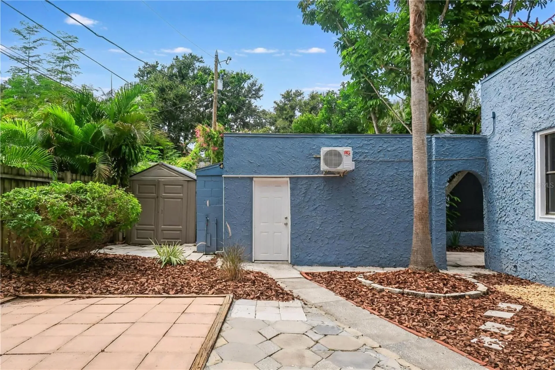 526 Kirkwood Terrace N St Petersburg FL 33701