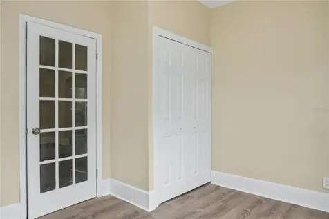 526 Kirkwood Terrace N St Petersburg FL 33701