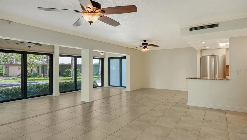 225 Hourglass Way Sarasota FL 34242