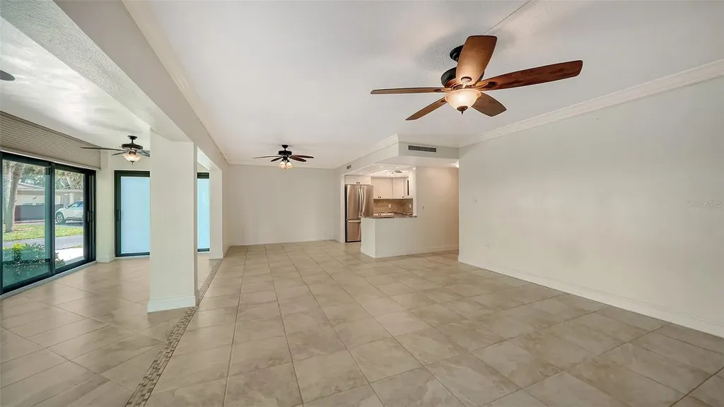 225 Hourglass Way Sarasota FL 34242