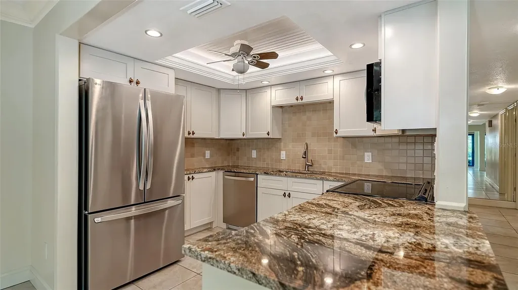 225 Hourglass Way Sarasota FL 34242