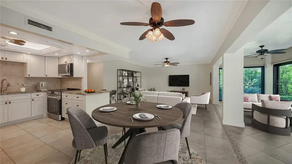 225 Hourglass Way Sarasota FL 34242