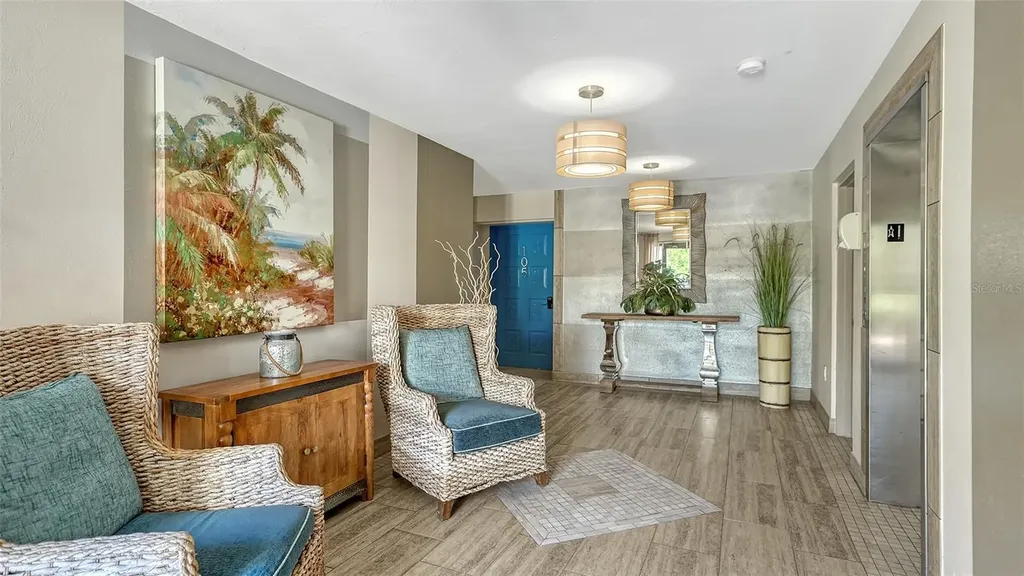 225 Hourglass Way Sarasota FL 34242