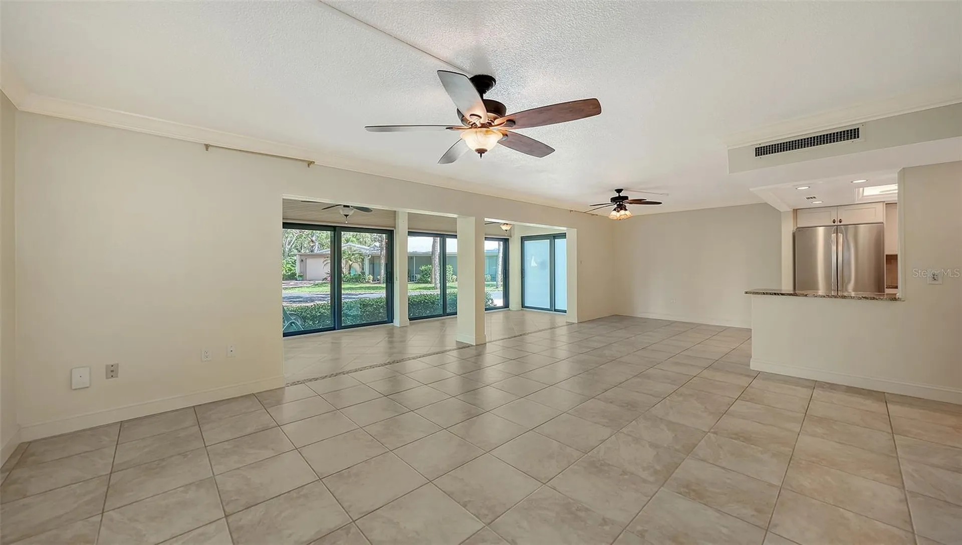 225 Hourglass Way Sarasota FL 34242