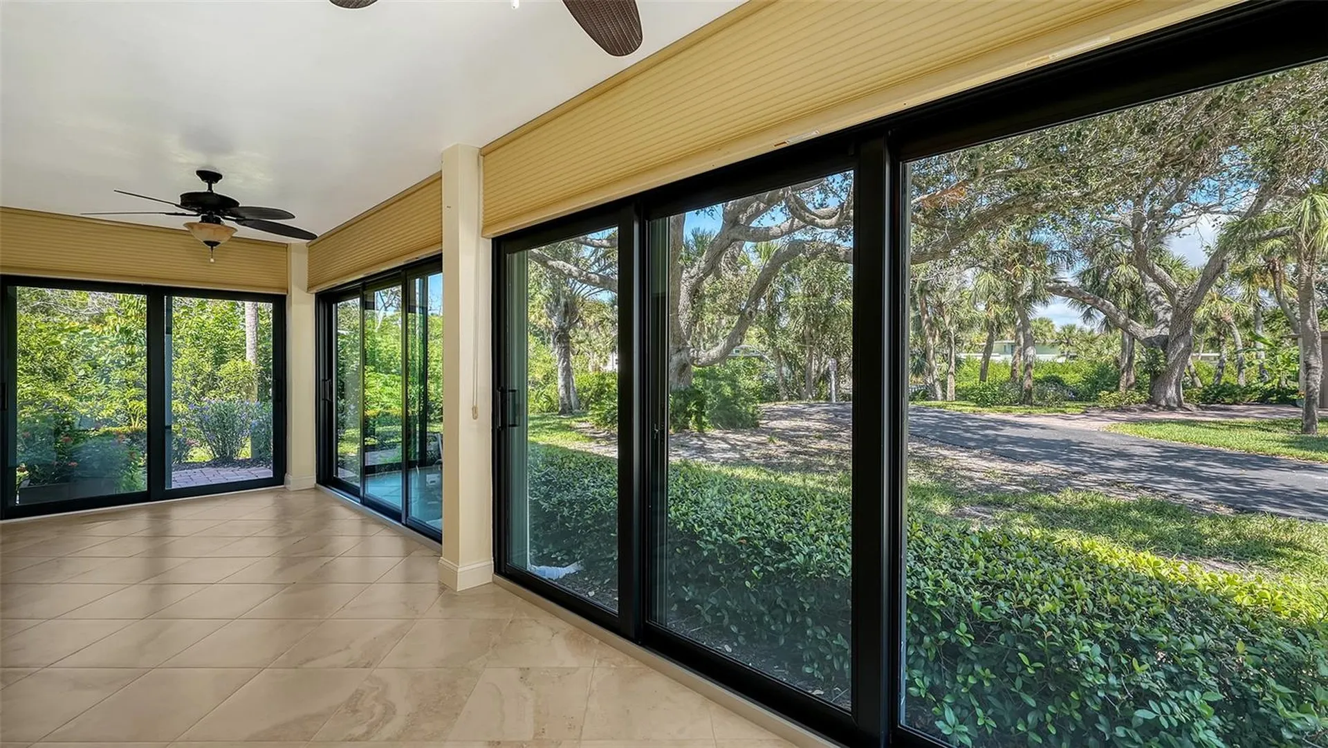 225 Hourglass Way Sarasota FL 34242