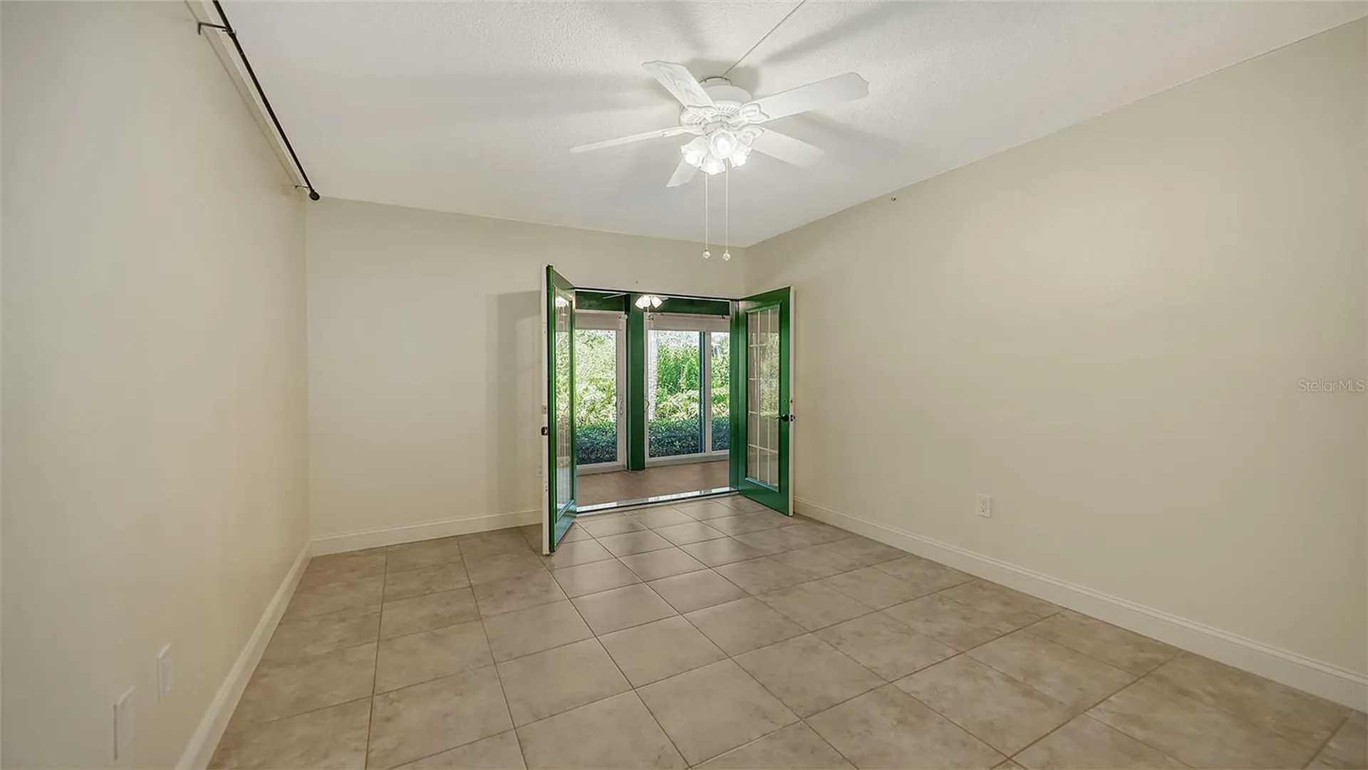 225 Hourglass Way Sarasota FL 34242