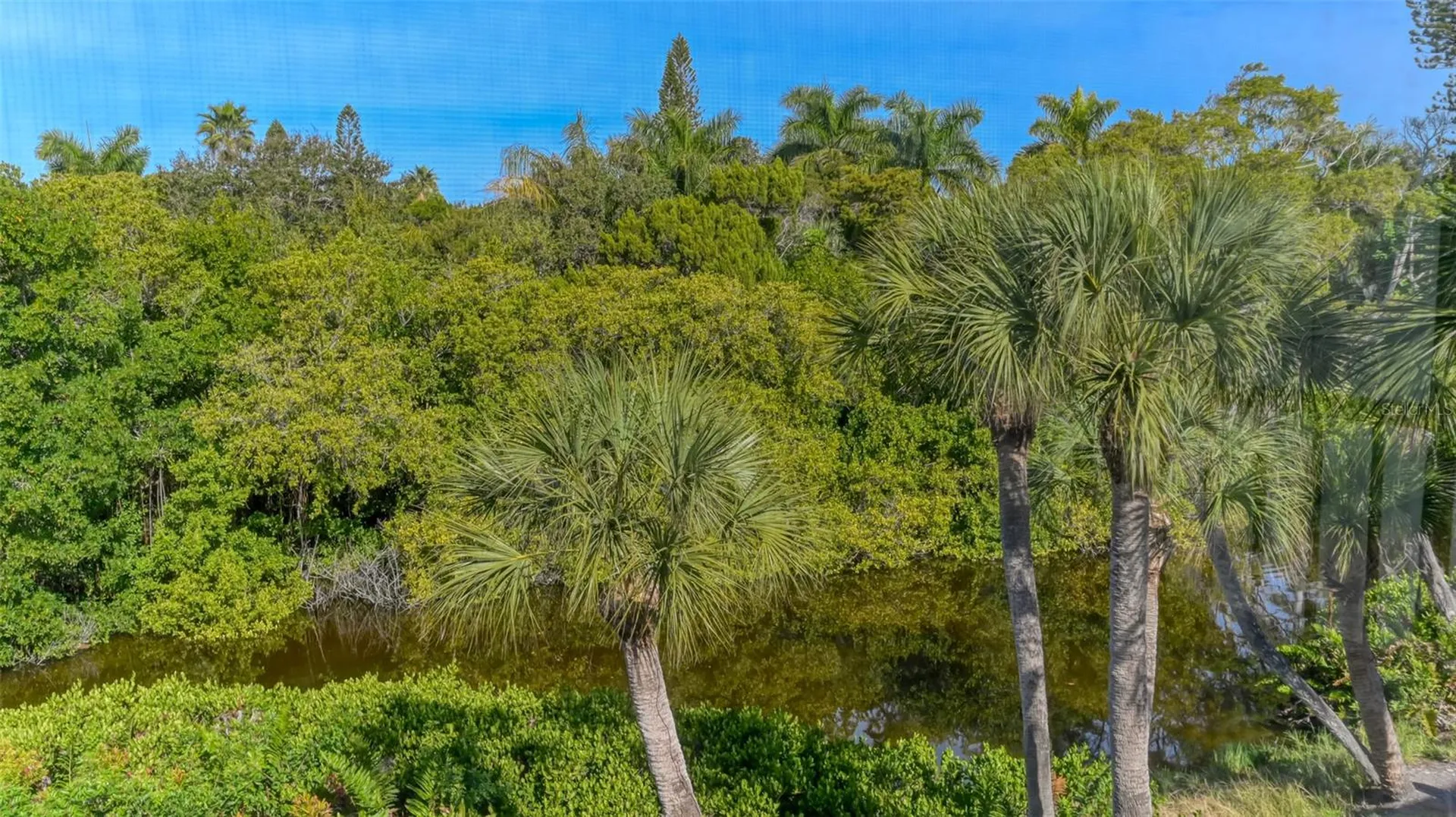 225 Hourglass Way Sarasota FL 34242