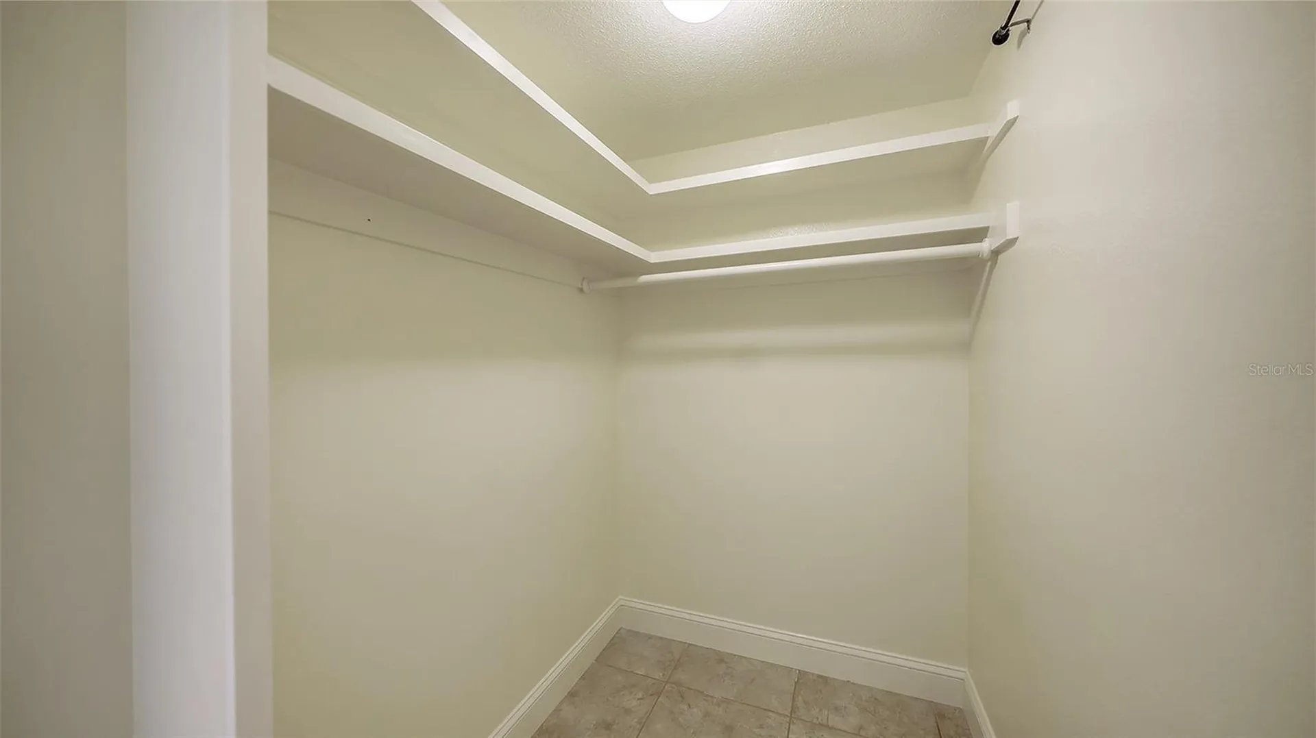225 Hourglass Way Sarasota FL 34242