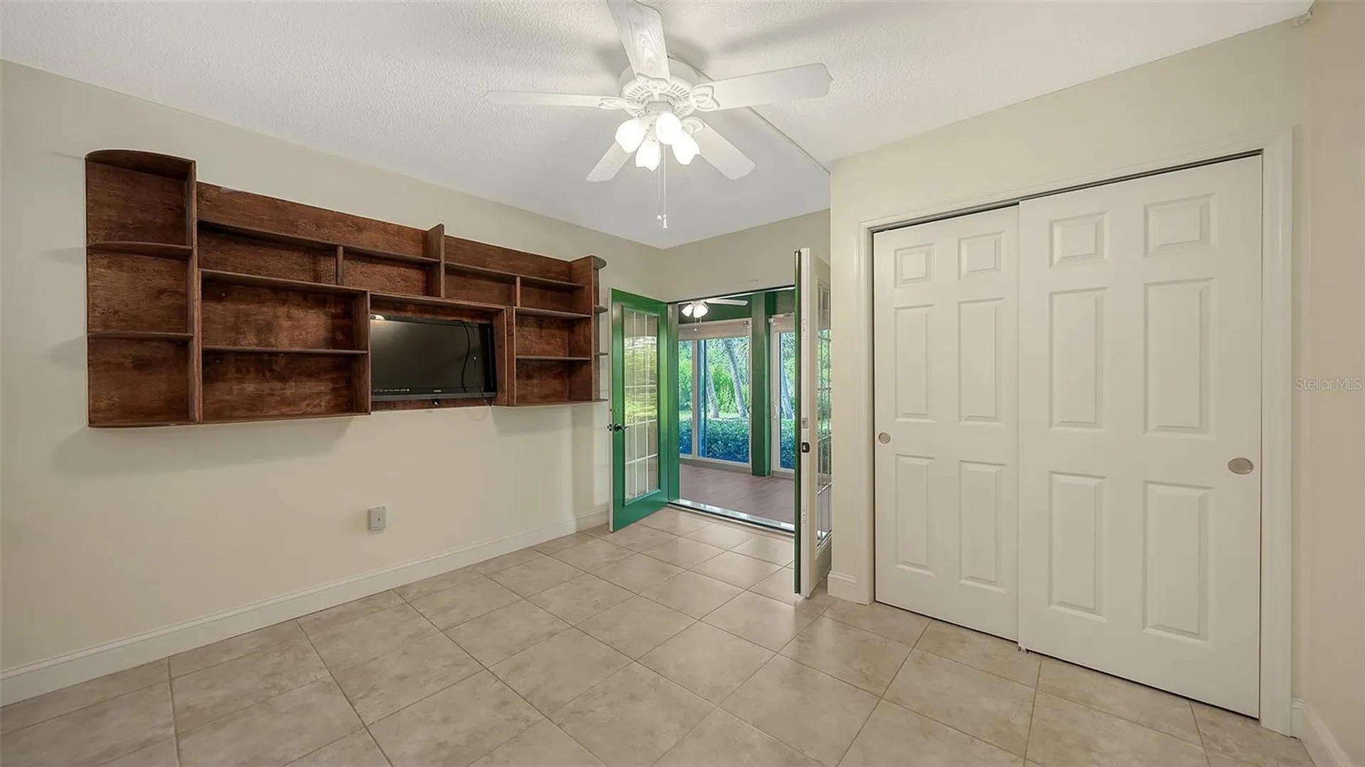 225 Hourglass Way Sarasota FL 34242