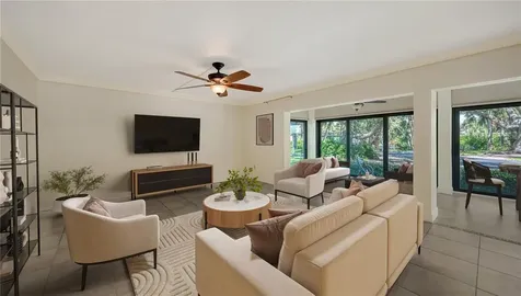 225 Hourglass Way Sarasota FL 34242