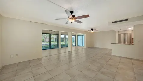 225 Hourglass Way Sarasota FL 34242