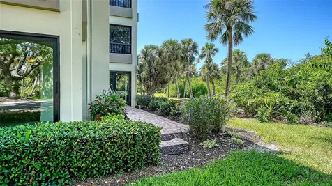 225 Hourglass Way Sarasota FL 34242