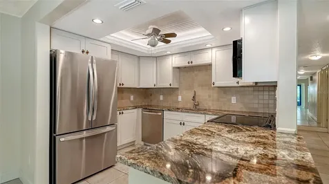 225 Hourglass Way Sarasota FL 34242