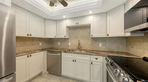 225 Hourglass Way Sarasota FL 34242