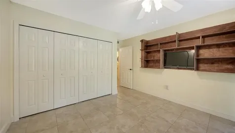 225 Hourglass Way Sarasota FL 34242