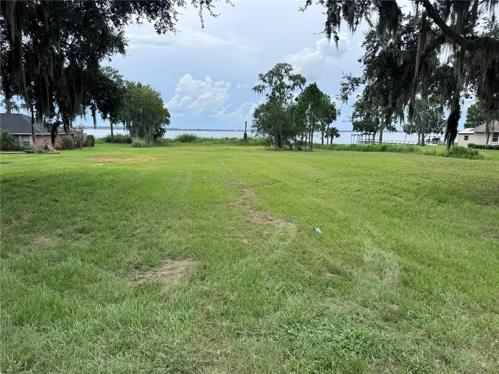 S Lake Reedy Boulevard Frostproof FL 33843