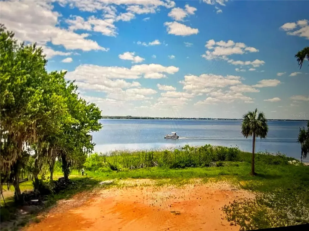 S Lake Reedy Boulevard Frostproof FL 33843