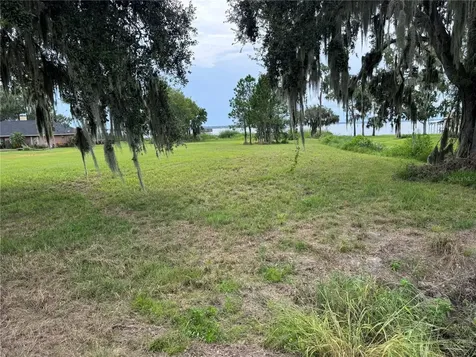 S Lake Reedy Boulevard Frostproof FL 33843