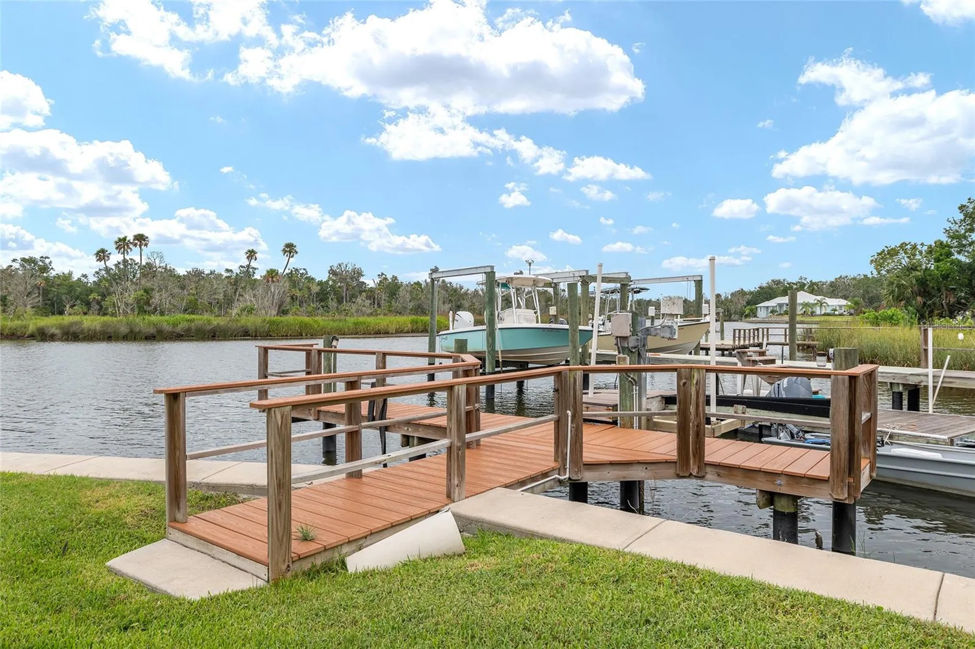 362 NW 14th Place Crystal River FL 34428