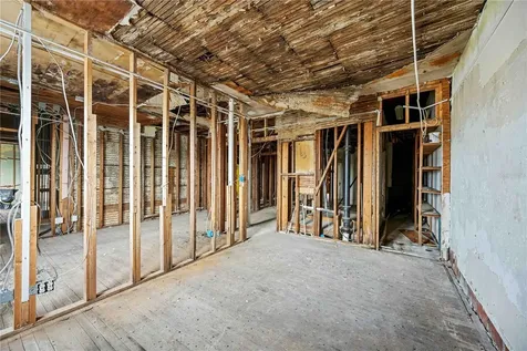 219 W Venice Avenue Venice FL 34285