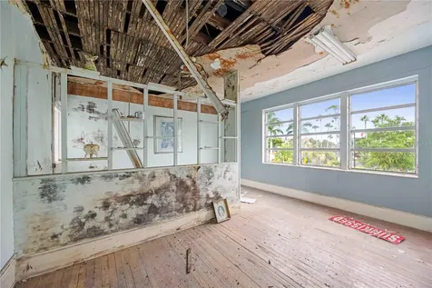 219 W Venice Avenue Venice FL 34285