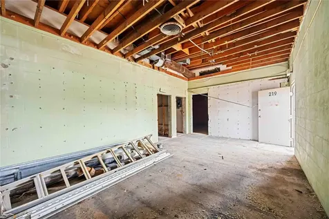 219 W Venice Avenue Venice FL 34285