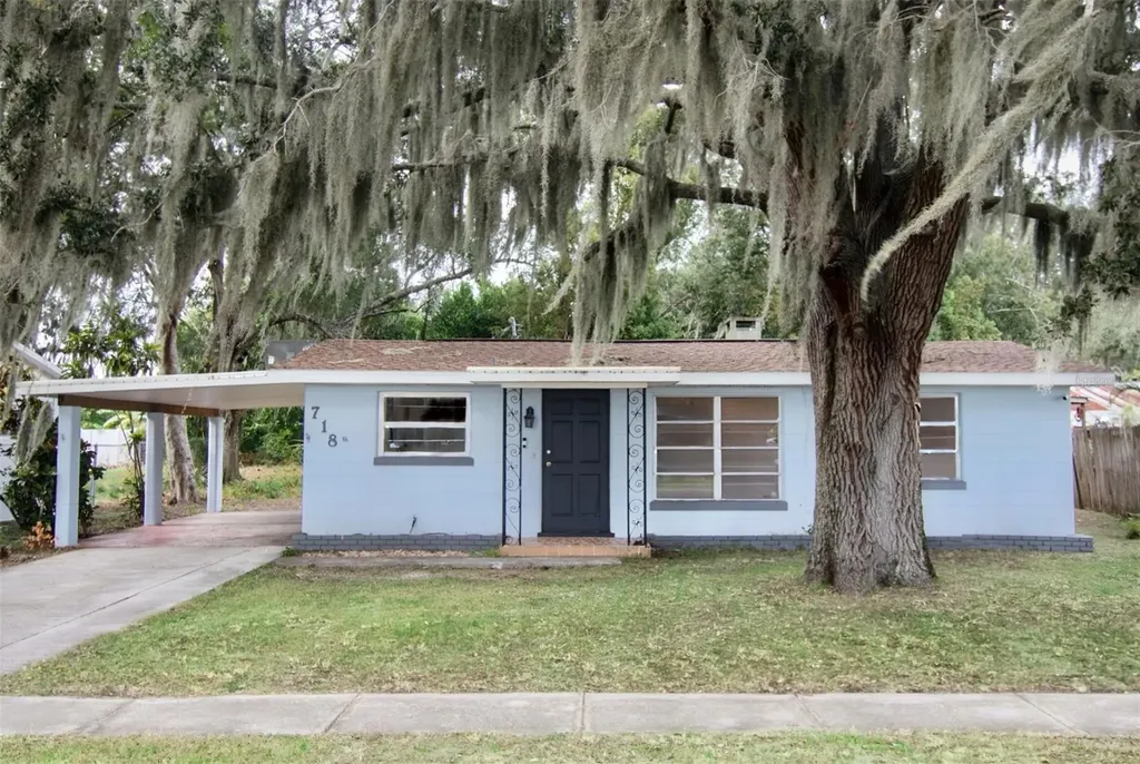 718 Bay Street Sebring FL 33870