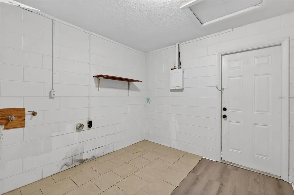 705 Mike Avenue Fruitland Park FL 34731
