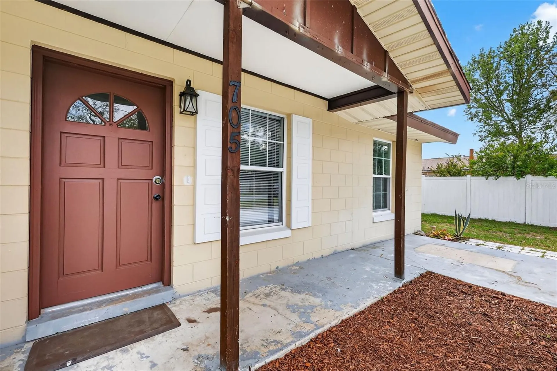 705 Mike Avenue Fruitland Park FL 34731