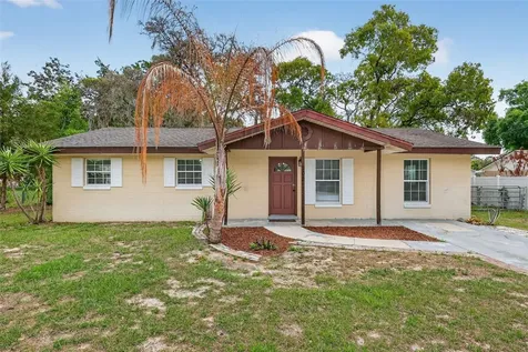 705 Mike Avenue Fruitland Park FL 34731