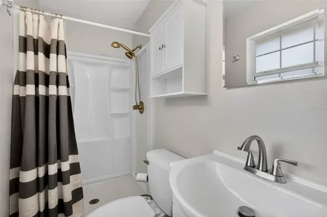 705 Mike Avenue Fruitland Park FL 34731