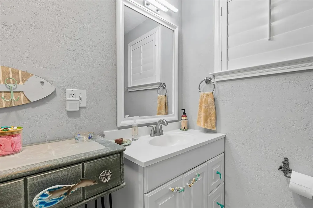 125 E Rhode Island Street Edgewater FL 32132