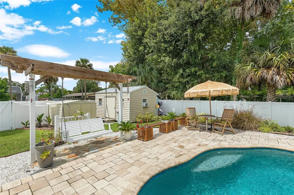 125 E Rhode Island Street Edgewater FL 32132