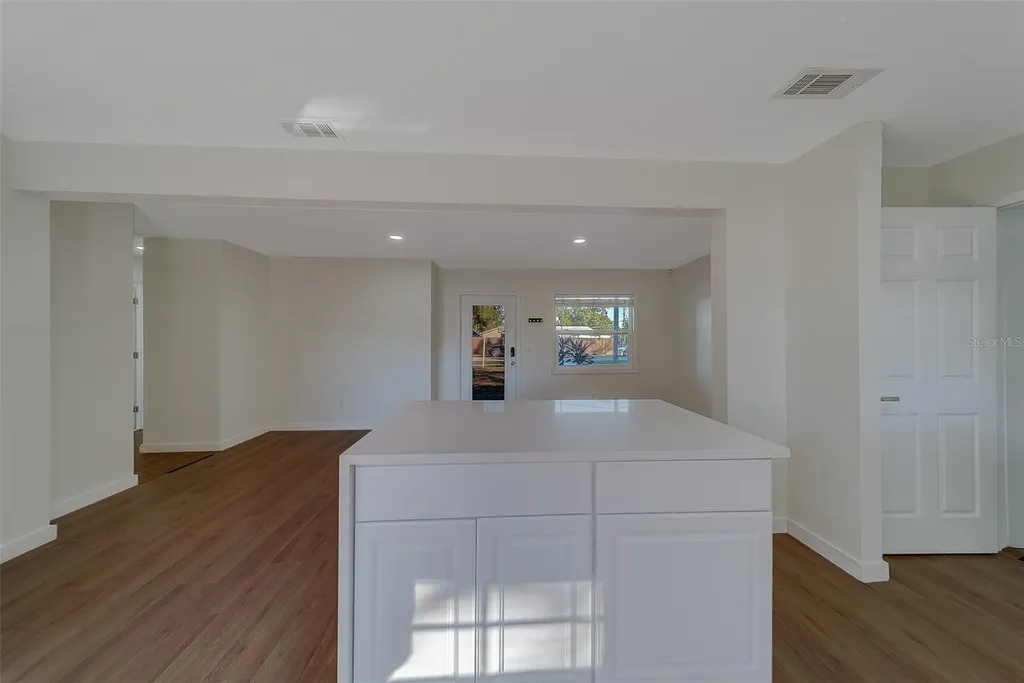 4418 W Prescott Street Tampa FL 33616
