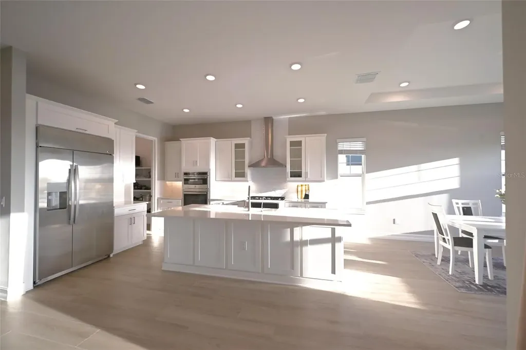1056 Seagrape Drive Ruskin FL 33570