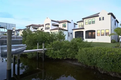 1056 Seagrape Drive Ruskin FL 33570