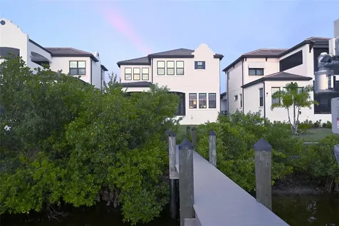 1056 Seagrape Drive Ruskin FL 33570