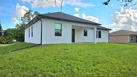 4802 Sunburst Avenue North Port FL 34286