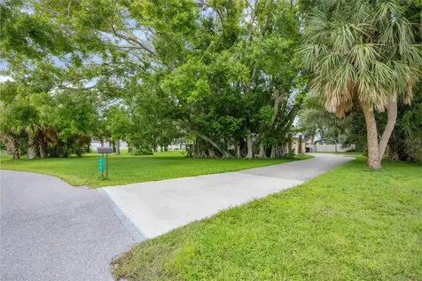 336 Timbruce Lane NW Port Charlotte FL 33952