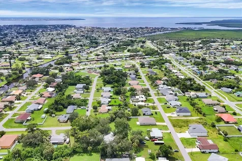 336 Timbruce Lane NW Port Charlotte FL 33952