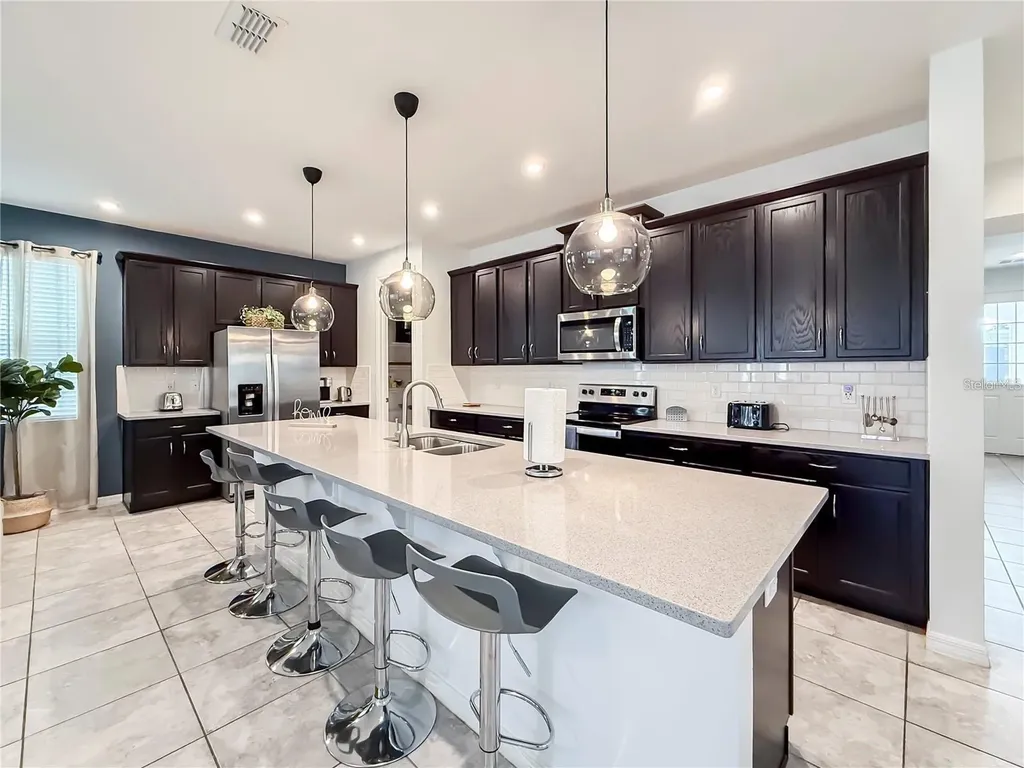 8953 Hilton Ridge Avenue Kissimmee FL 34747