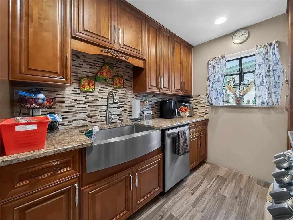 8009 Cornwall Lane Tampa FL 33615