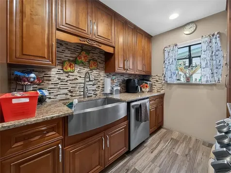 8009 Cornwall Lane Tampa FL 33615