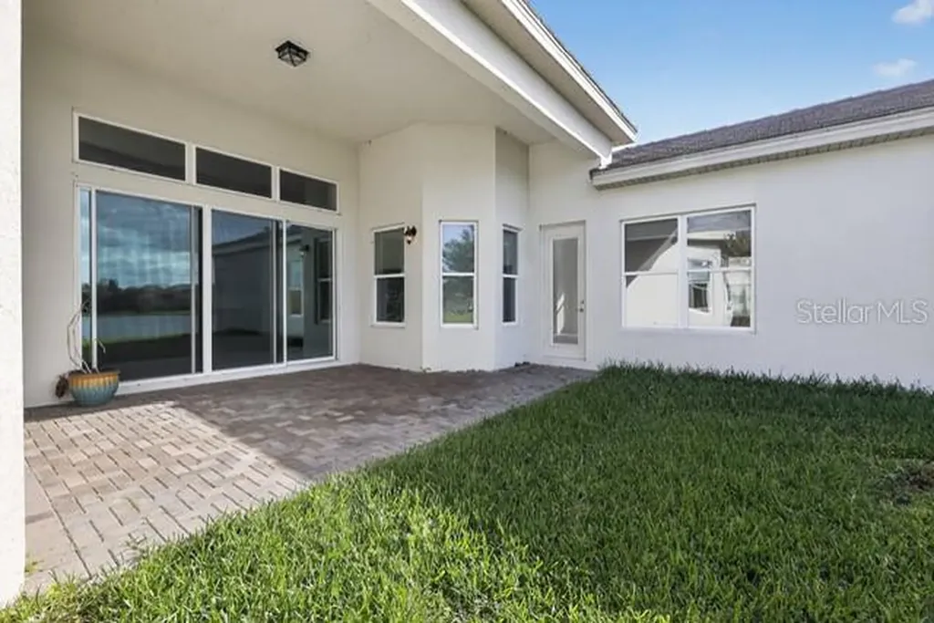 2471 Coco Palm Circle Wesley Chapel FL 33543