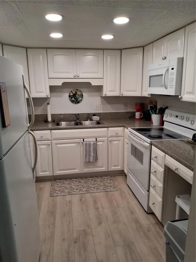 727 Midway Drive Ocala FL 34472