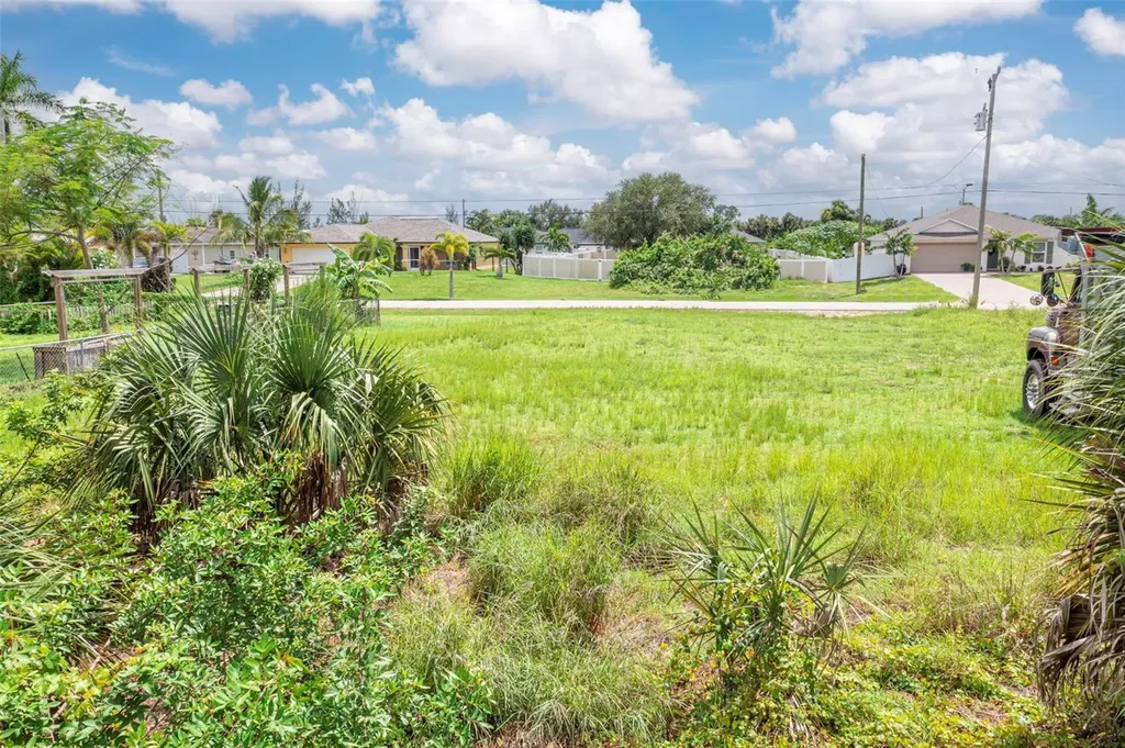 1623 NE 36th Lane Cape Coral FL 33909