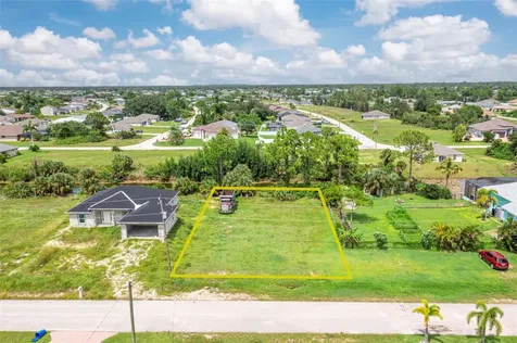 1623 NE 36th Lane Cape Coral FL 33909