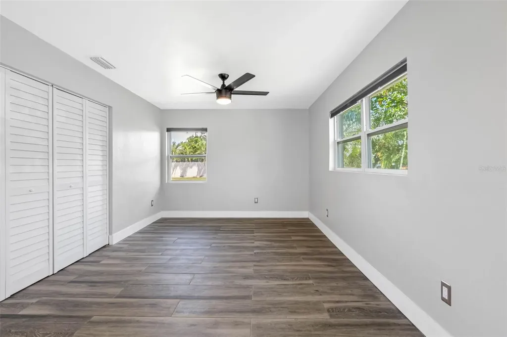 439 Capri Way NE St Petersburg FL 33704