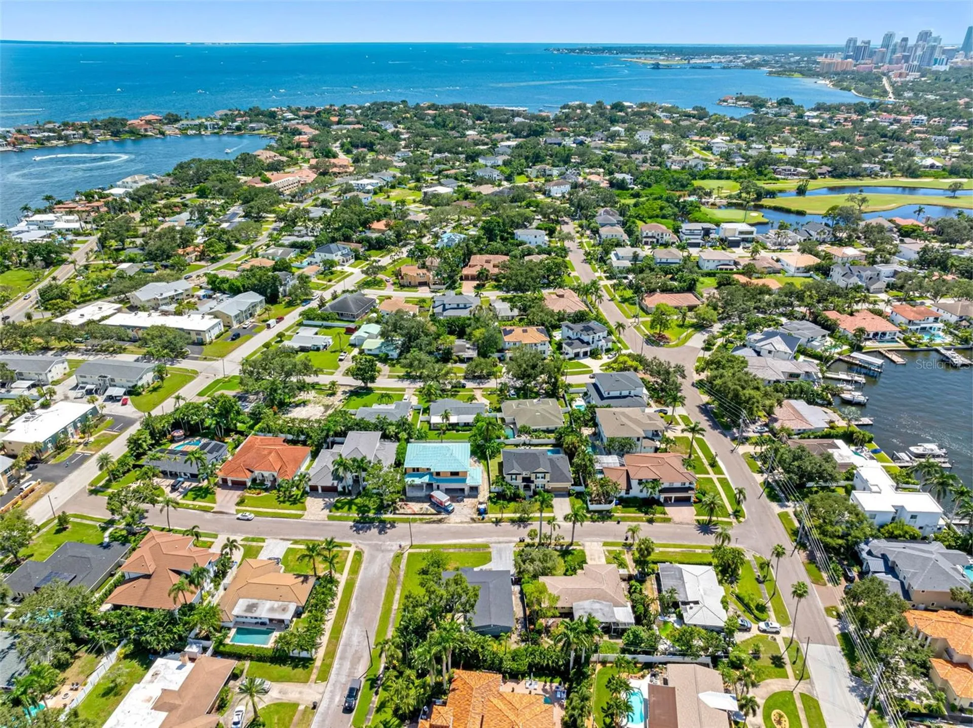 439 Capri Way NE St Petersburg FL 33704